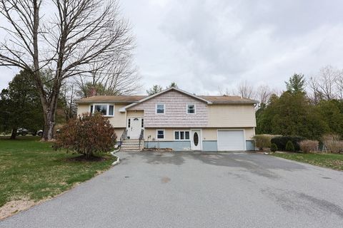 85 Kendall Rd Tewksbury MA 01876
