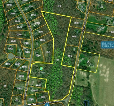 2689 Courtlyn Rd Dighton MA 02715