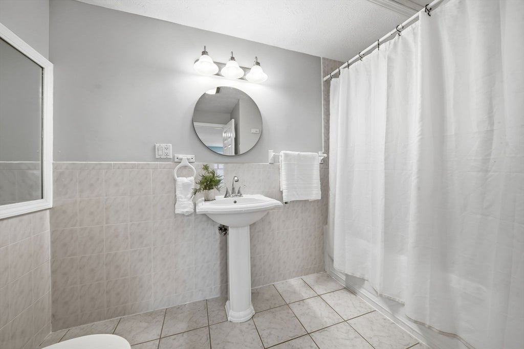 27 Stonegate Rd #27, Chelmsford, MA, 27 Stonegate Rd #27, Chelmsford, MA Photo #22