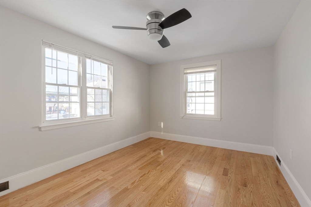 Boston, Massachusetts 02131, United States, 3 Bedrooms Bedrooms, ,1 BathroomBathrooms,Residential,Active,89368