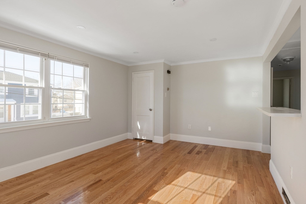 Boston, Massachusetts 02131, United States, 3 Bedrooms Bedrooms, ,1 BathroomBathrooms,Residential,Active,89368