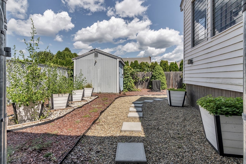 12 Oakland RD, Lawrence, MA, 12 Oakland RD, Lawrence, MA Photo #31