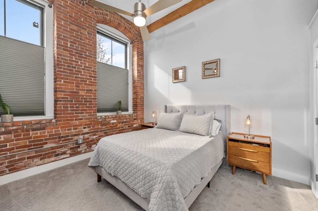 Lynn, Massachusetts 01901, United States, 2 Bedrooms Bedrooms, ,1 BathroomBathrooms,Residential,Active,239067