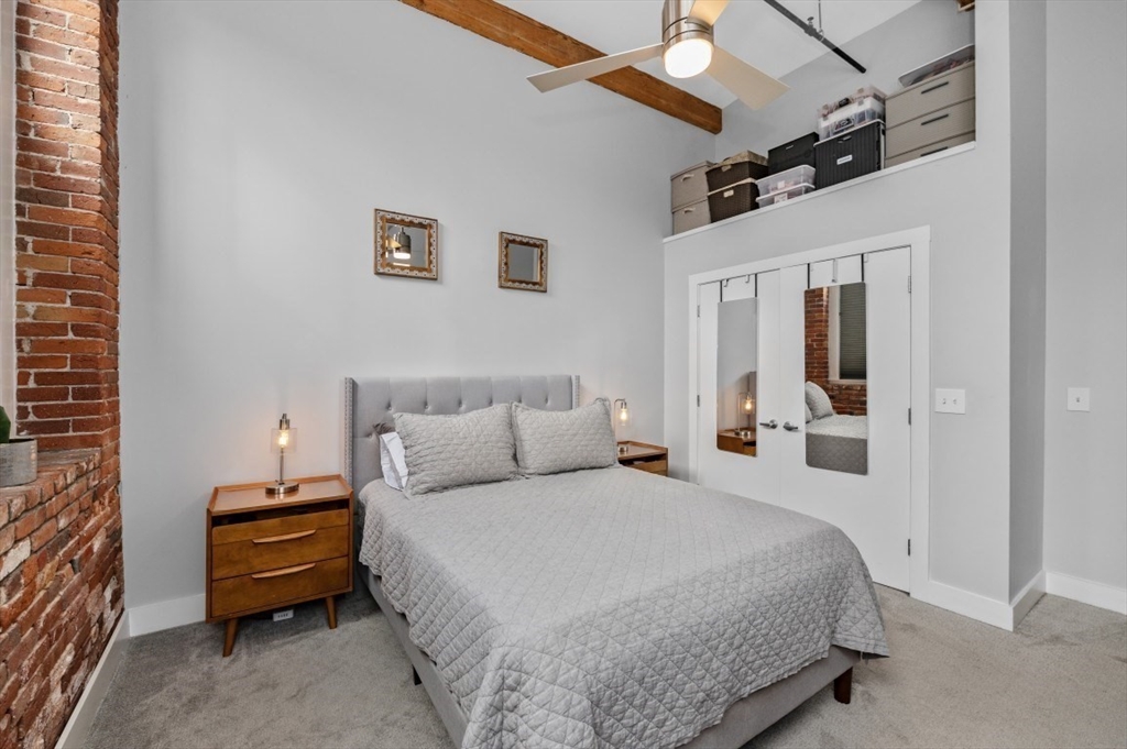 Lynn, Massachusetts 01901, United States, 2 Bedrooms Bedrooms, ,1 BathroomBathrooms,Residential,Active,239067