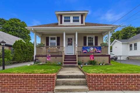 Photo of 21 Sycamore St, Fairhaven, MA 02719 (MLS # 73528462)
