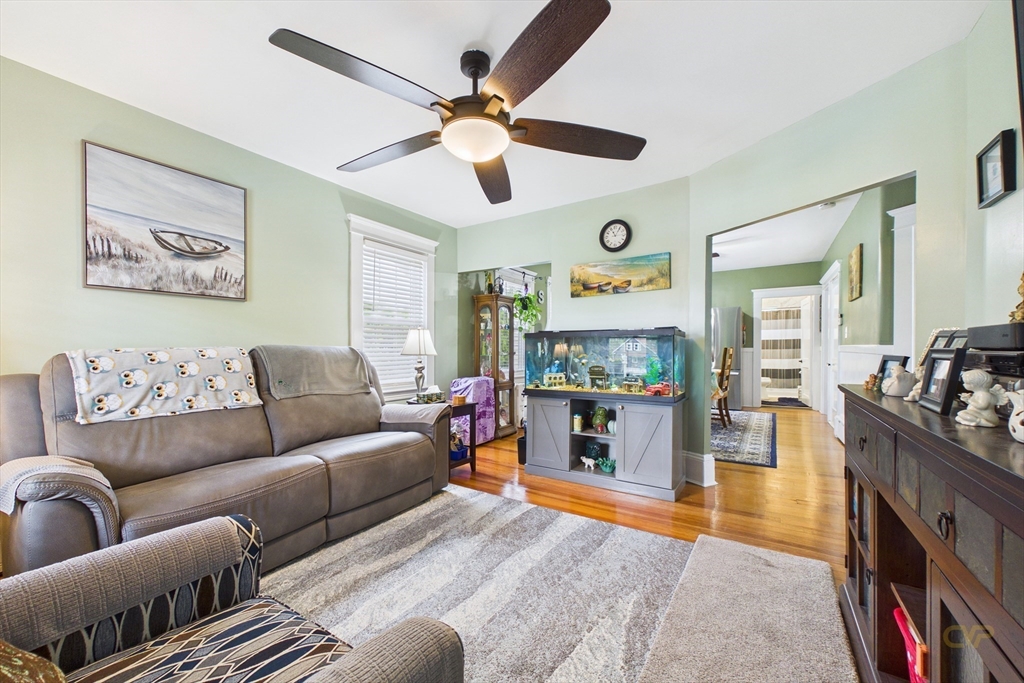 21 Sycamore St