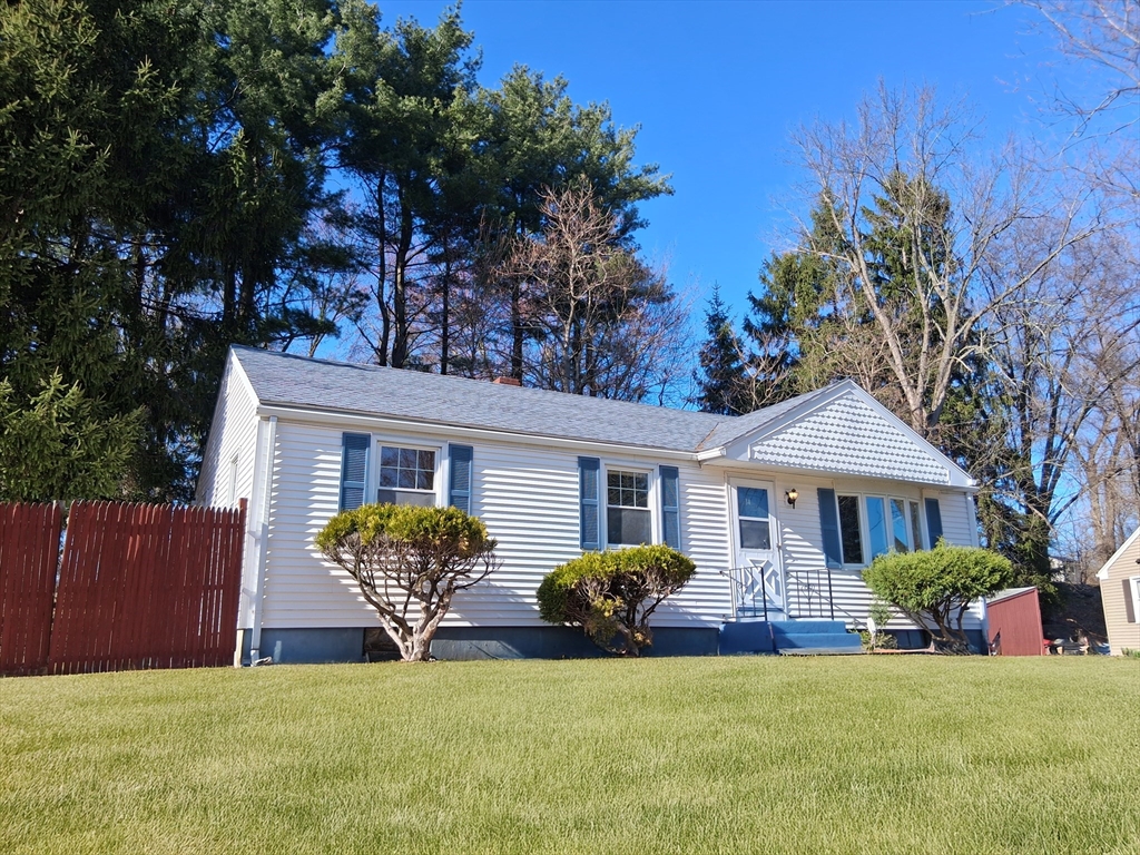 14 Gatewood Rd