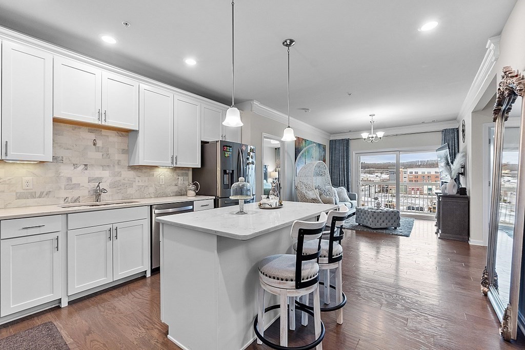 120 University Ave 2308