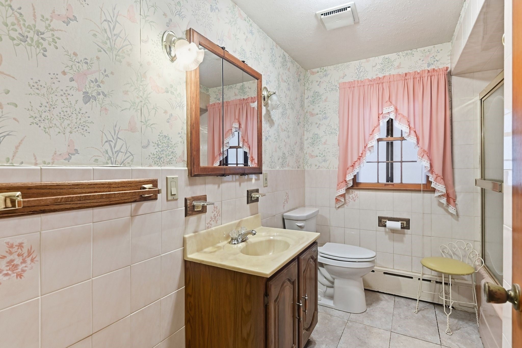 16 Holly Ct, Springfield, MA, 16 Holly Ct, Springfield, MA Photo #11