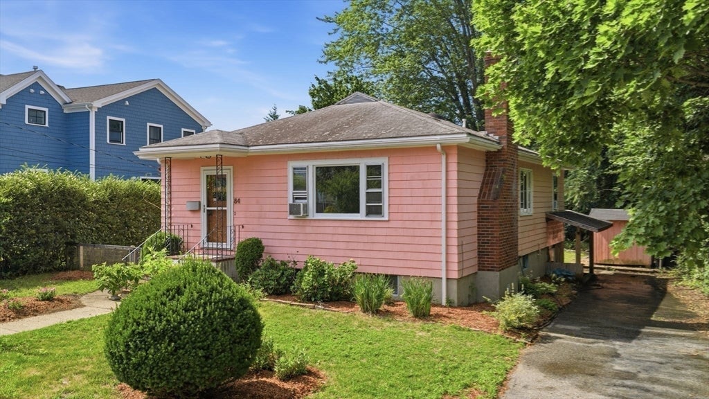 84 Oak Street