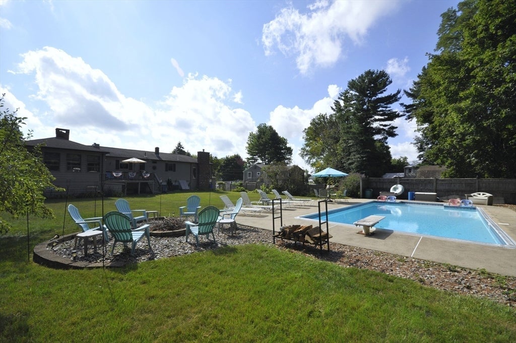 32 Brenda Ave, East Bridgewater, MA, 32 Brenda Ave, East Bridgewater, MA Photo #2