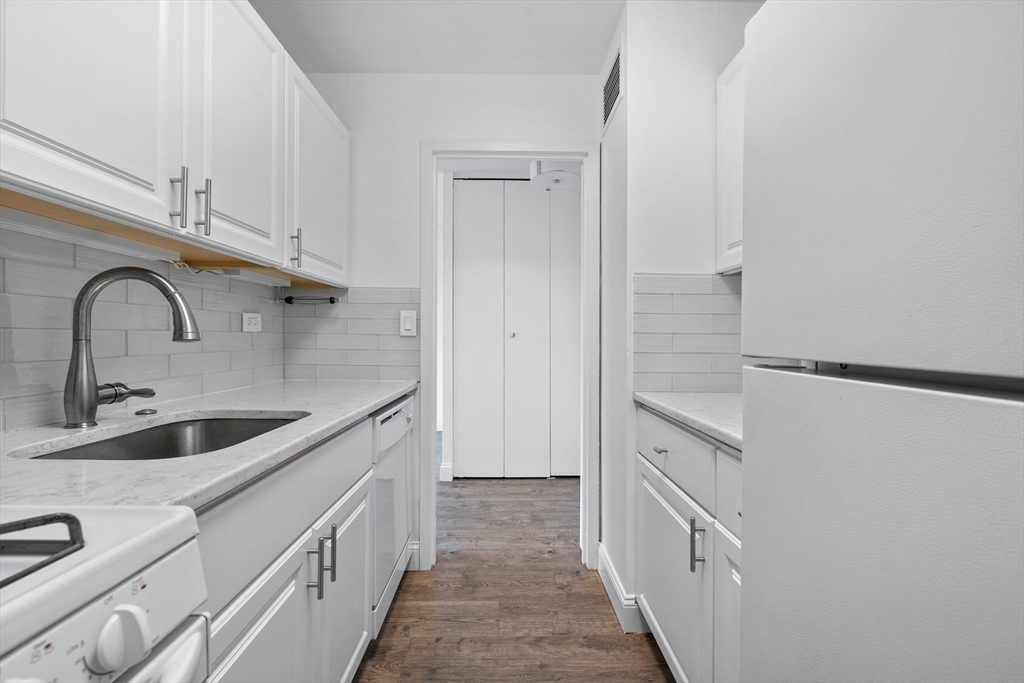 151 Tremont St 6H