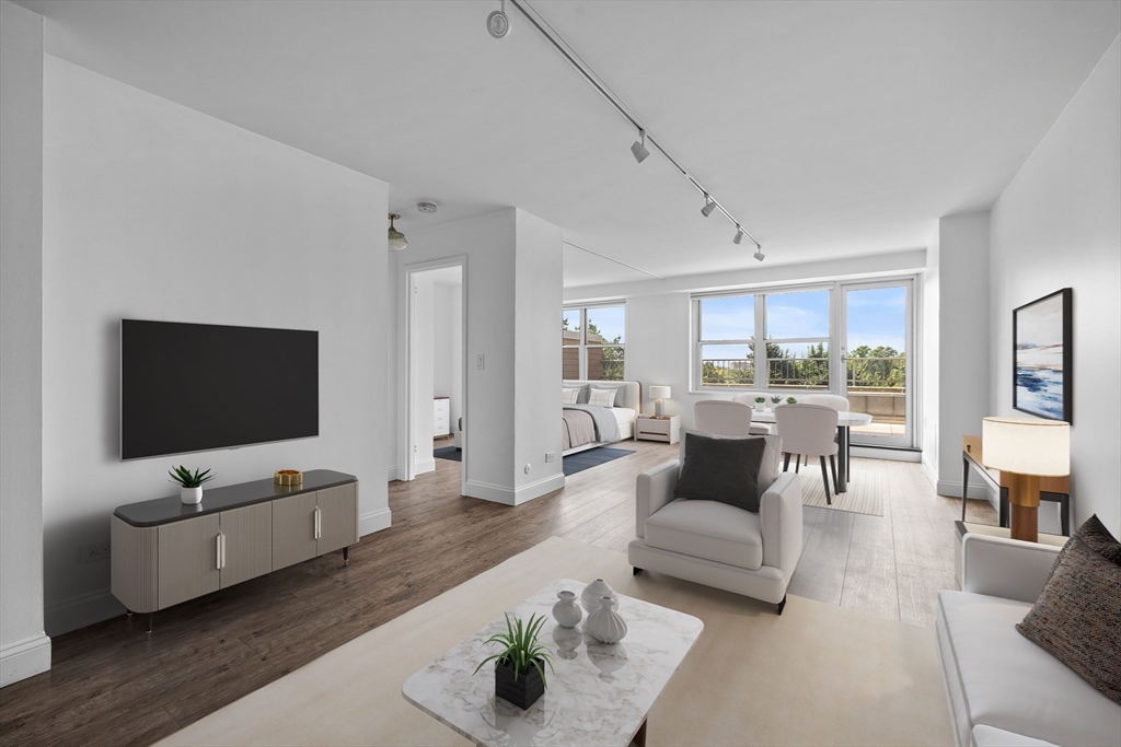 151 Tremont St 6H