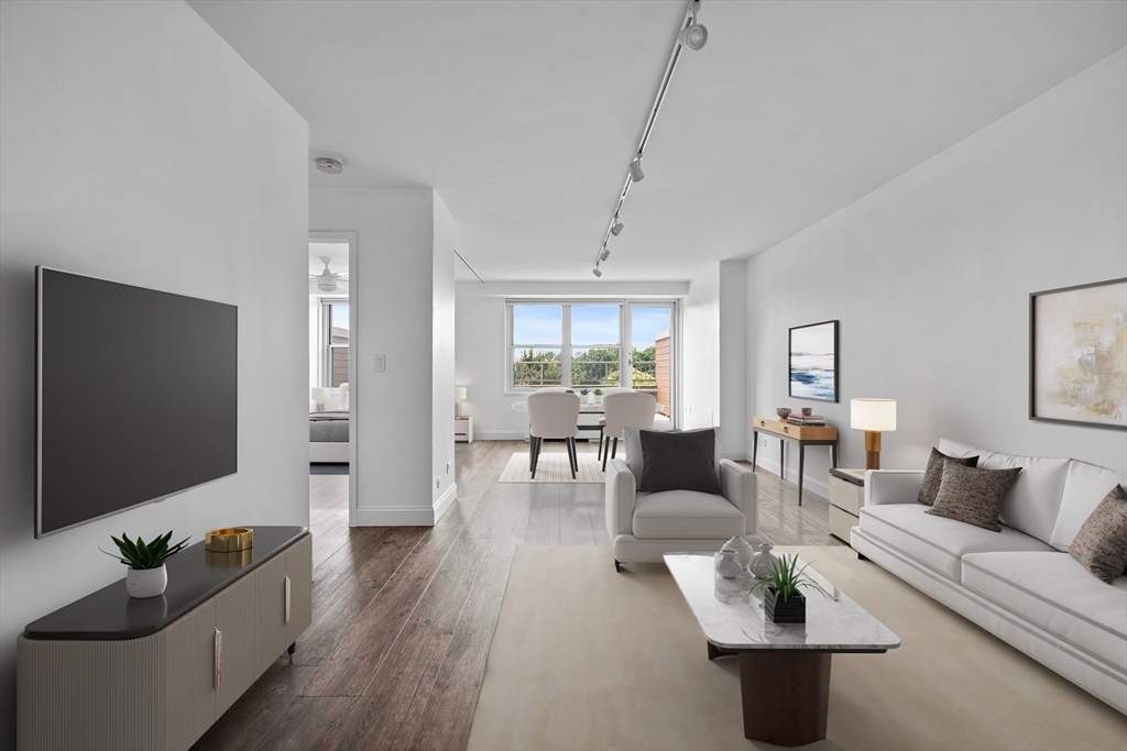 151 Tremont St 6H