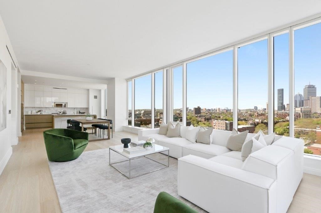 380 Harrison Avenue 14 J