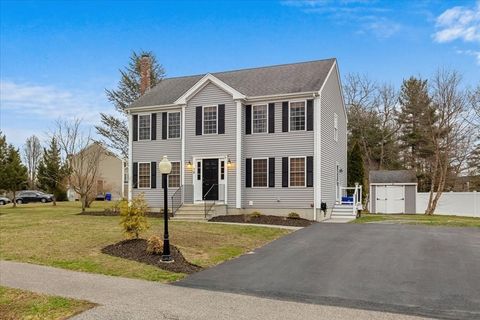70 Meeshawn Ave Taunton MA 02718