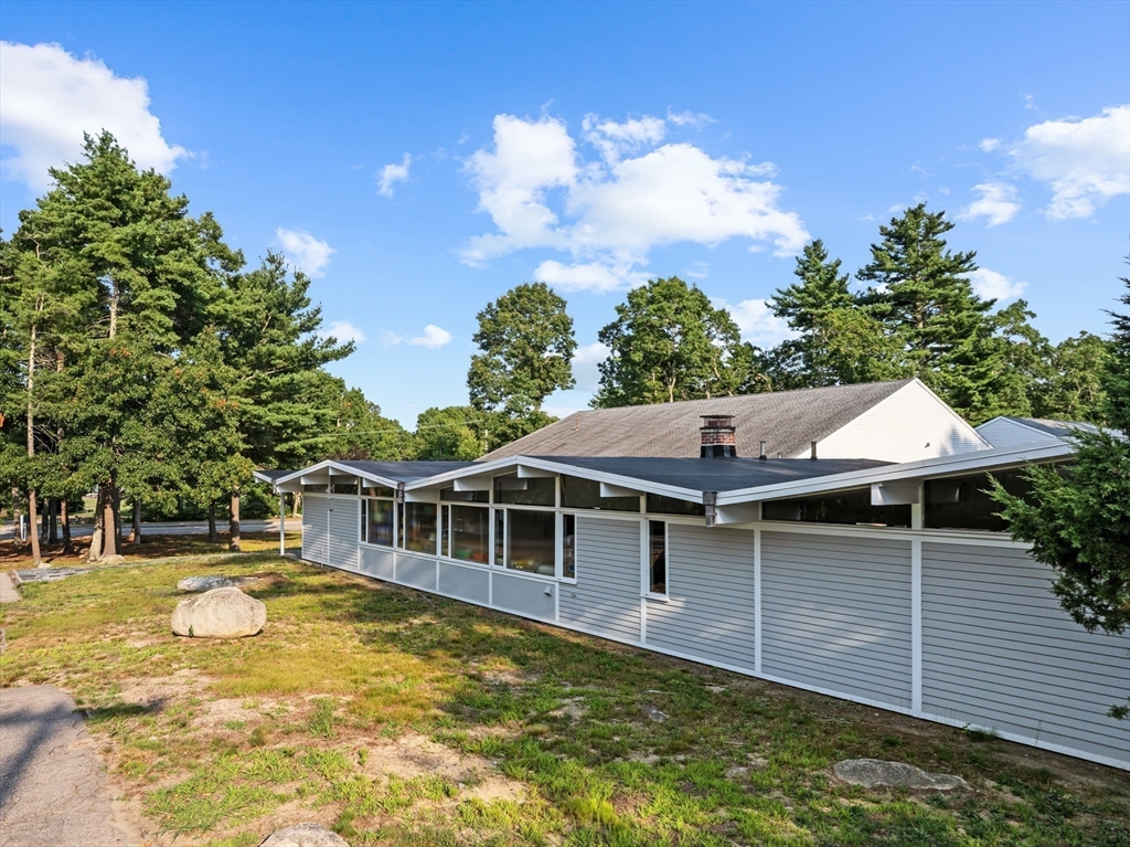 513 Mill St
