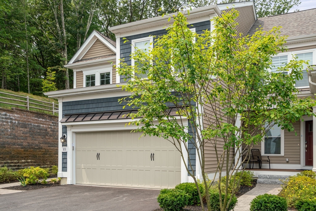 101 White Pond Way 101