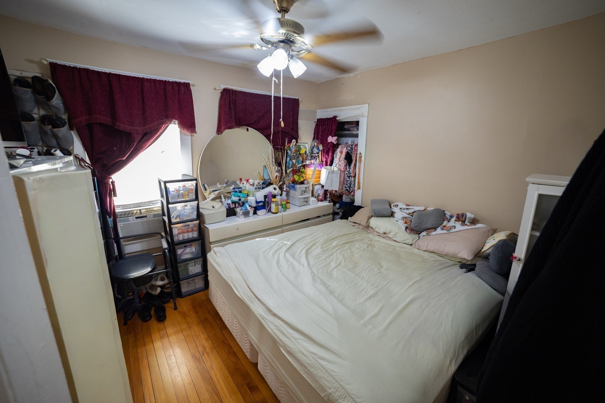 17 Myrtle St, Lowell, MA Photo #25