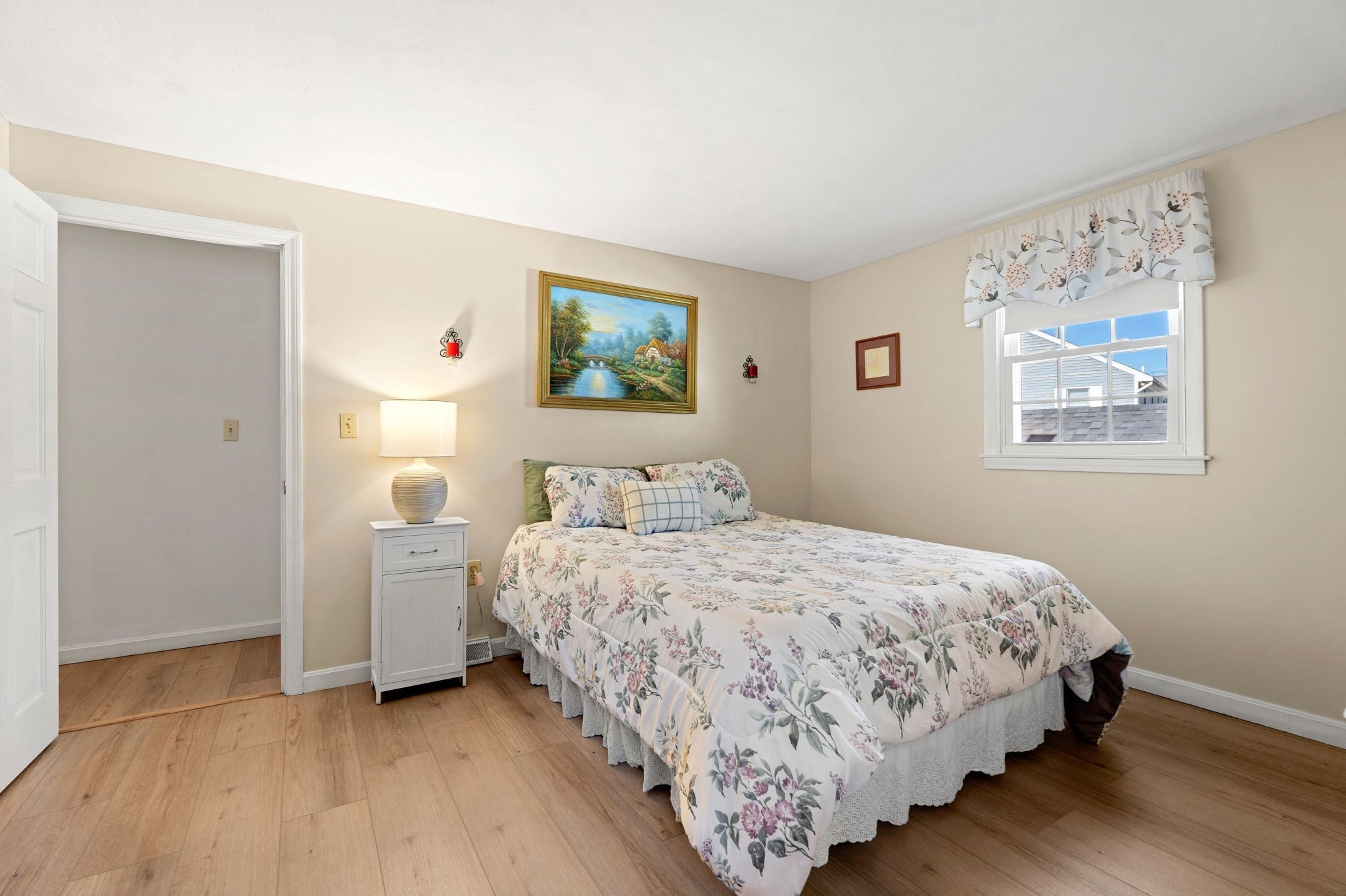 281 Beech St, Tewksbury, MA Photo #17