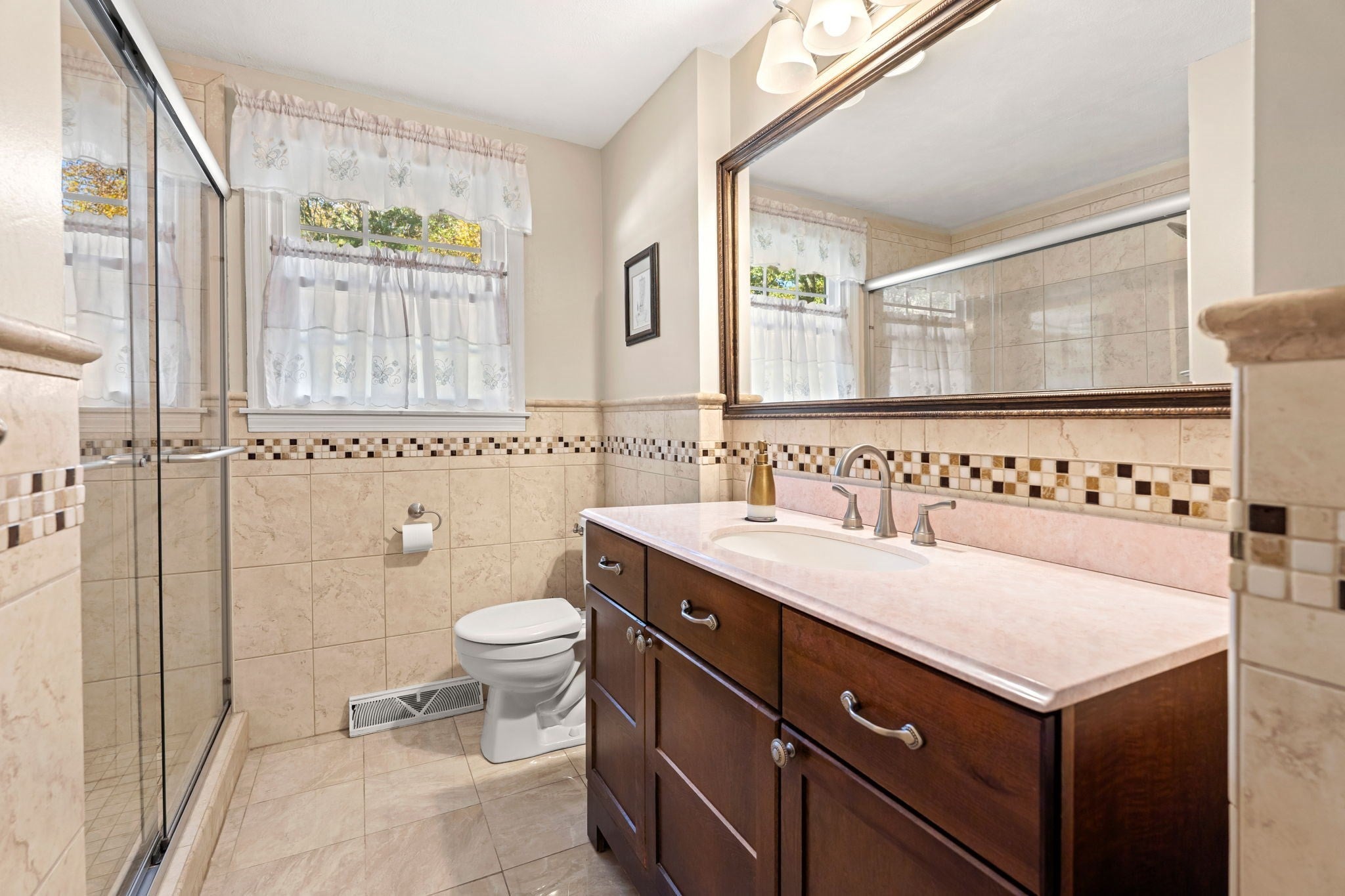 281 Beech St, Tewksbury, MA Photo #18
