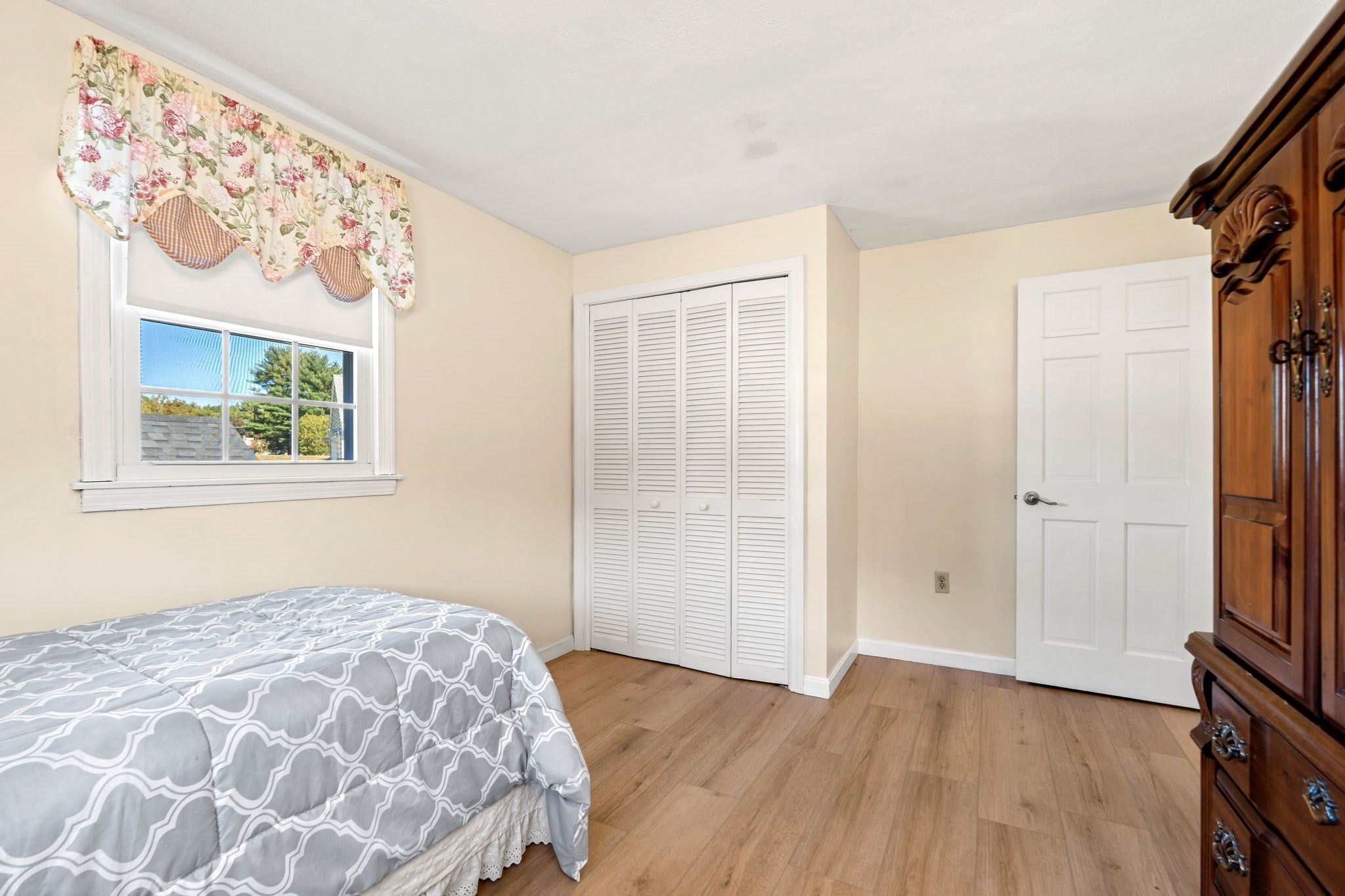 281 Beech St, Tewksbury, MA Photo #20