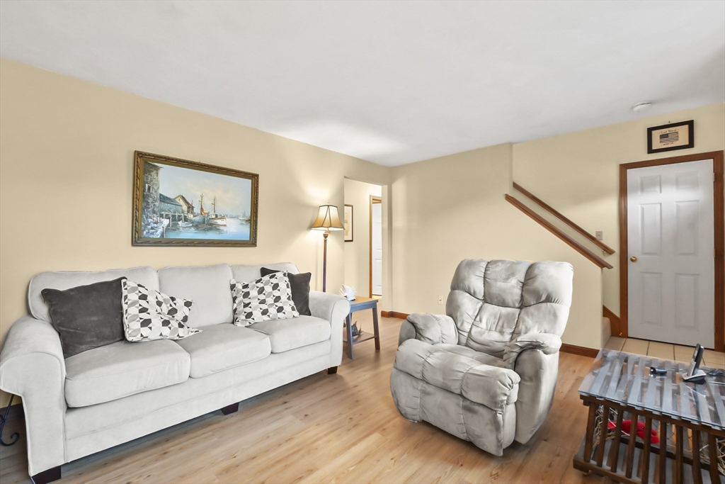 40 Wyndlea Cir