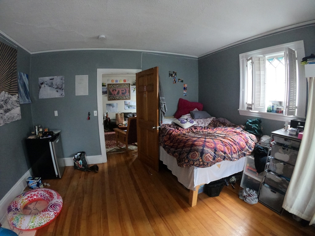 64 Fruit St, Worcester, MA Photo #8