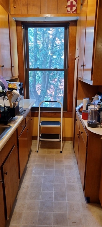 64 Fruit St, Worcester, MA Photo #17