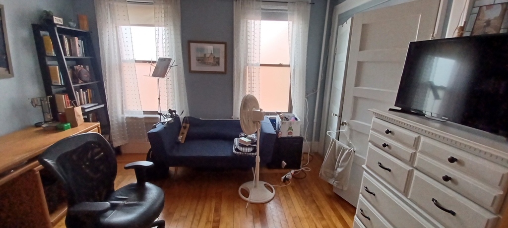64 Fruit St, Worcester, MA Photo #13