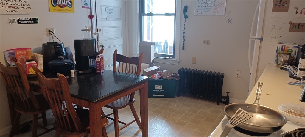 64 Fruit St, Worcester, MA Photo #16