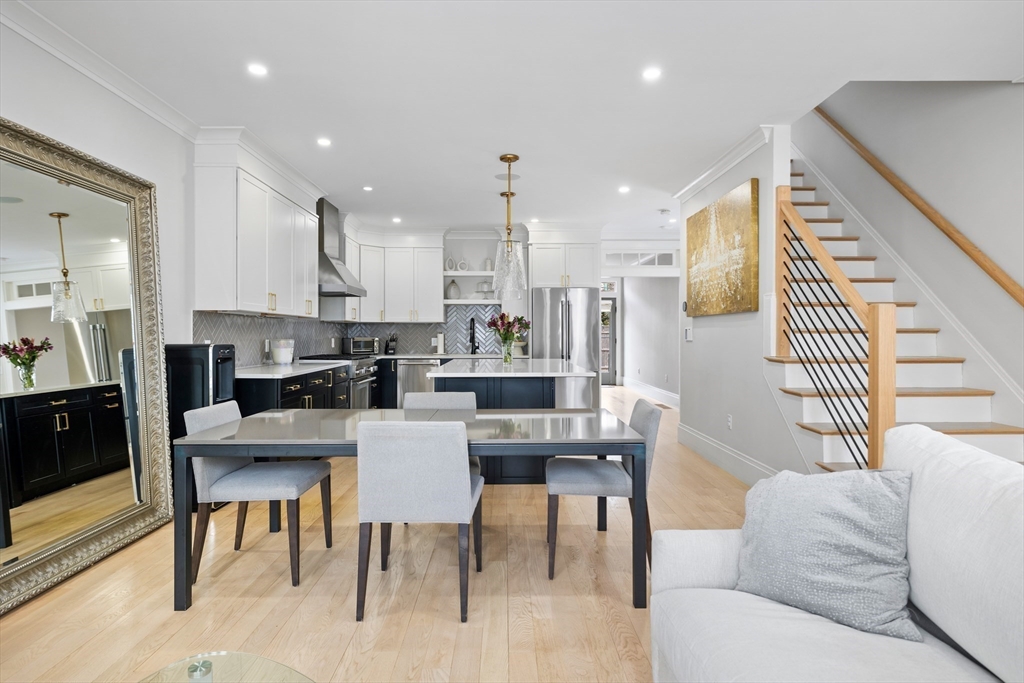 16-18 Chappie St 18