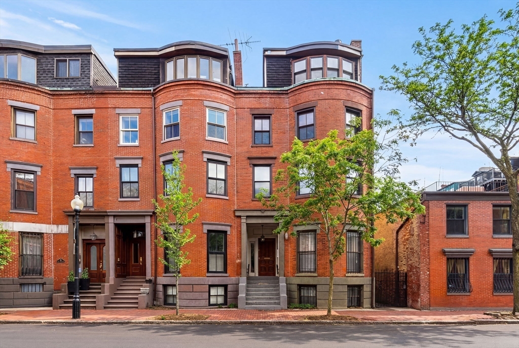 520 Shawmut Ave 4