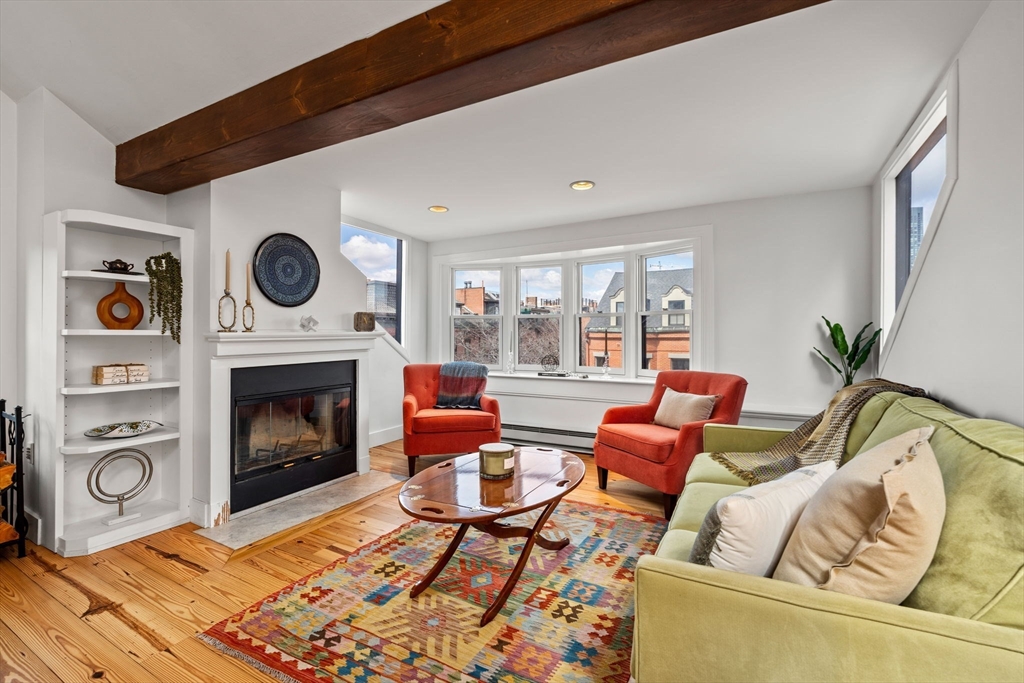 520 Shawmut Ave 4