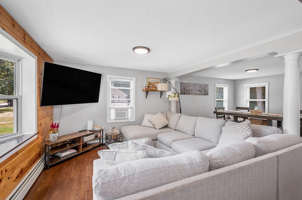 103 Fox Ave