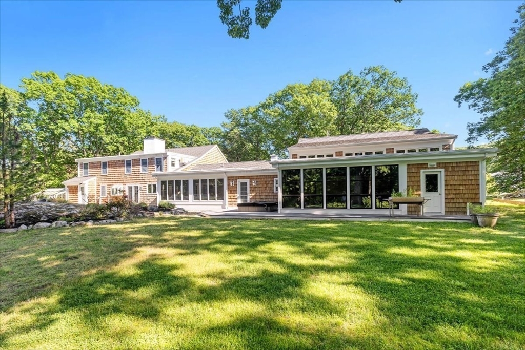 8 Evergreen Lane
