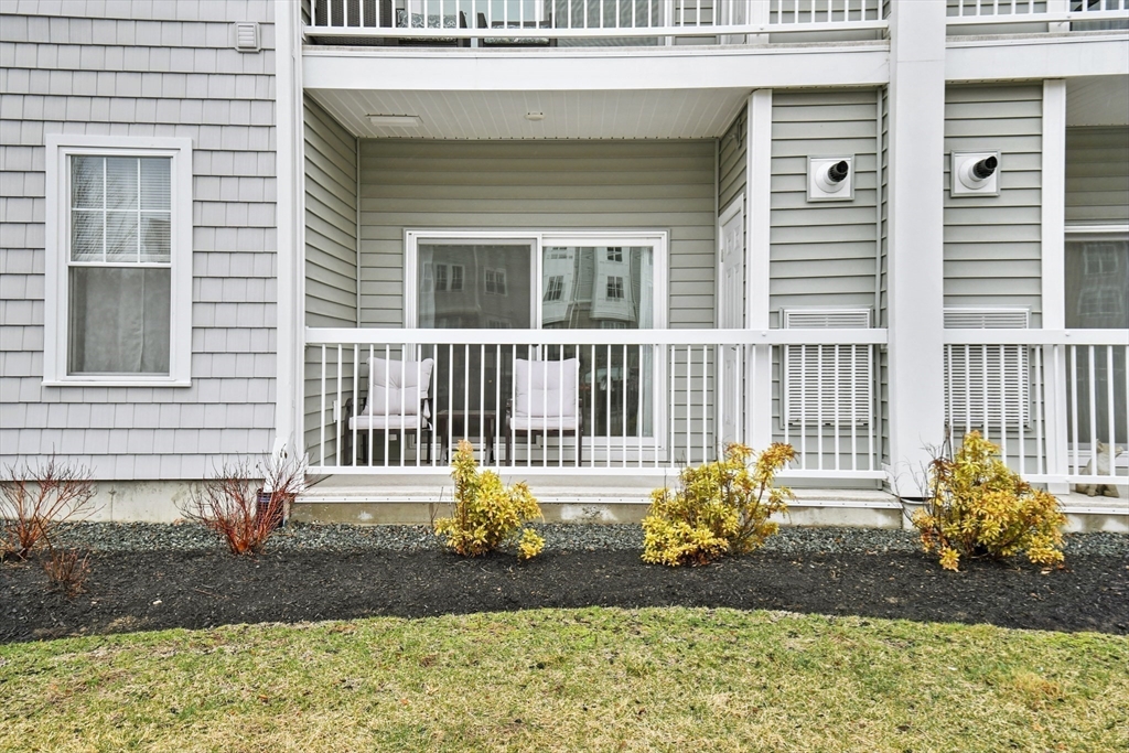 250 Martins Landing 103