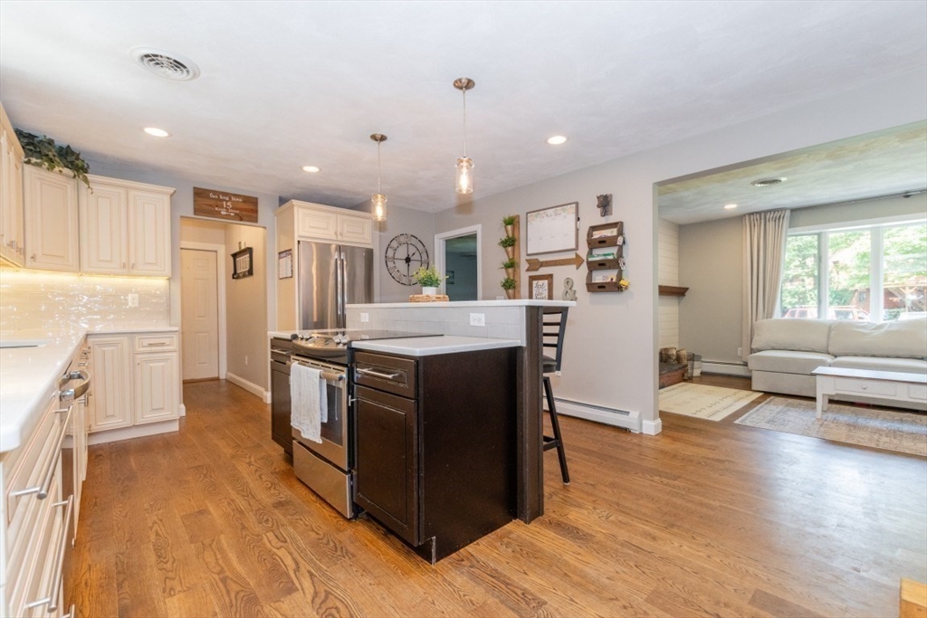 15 Keith Dr