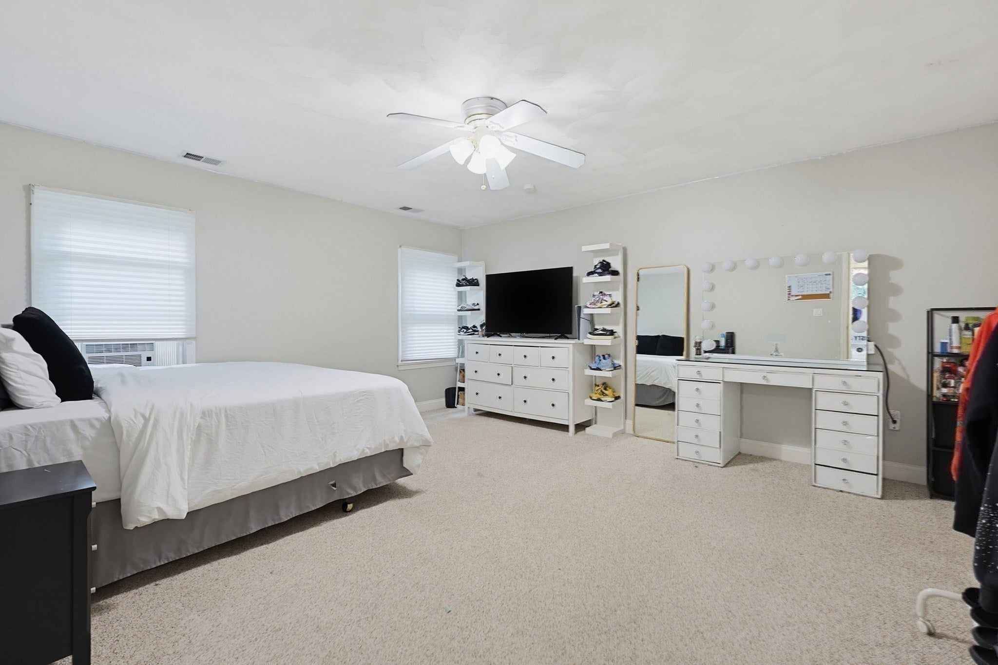 428 Elmwood St, North Attleboro, MA Photo #21