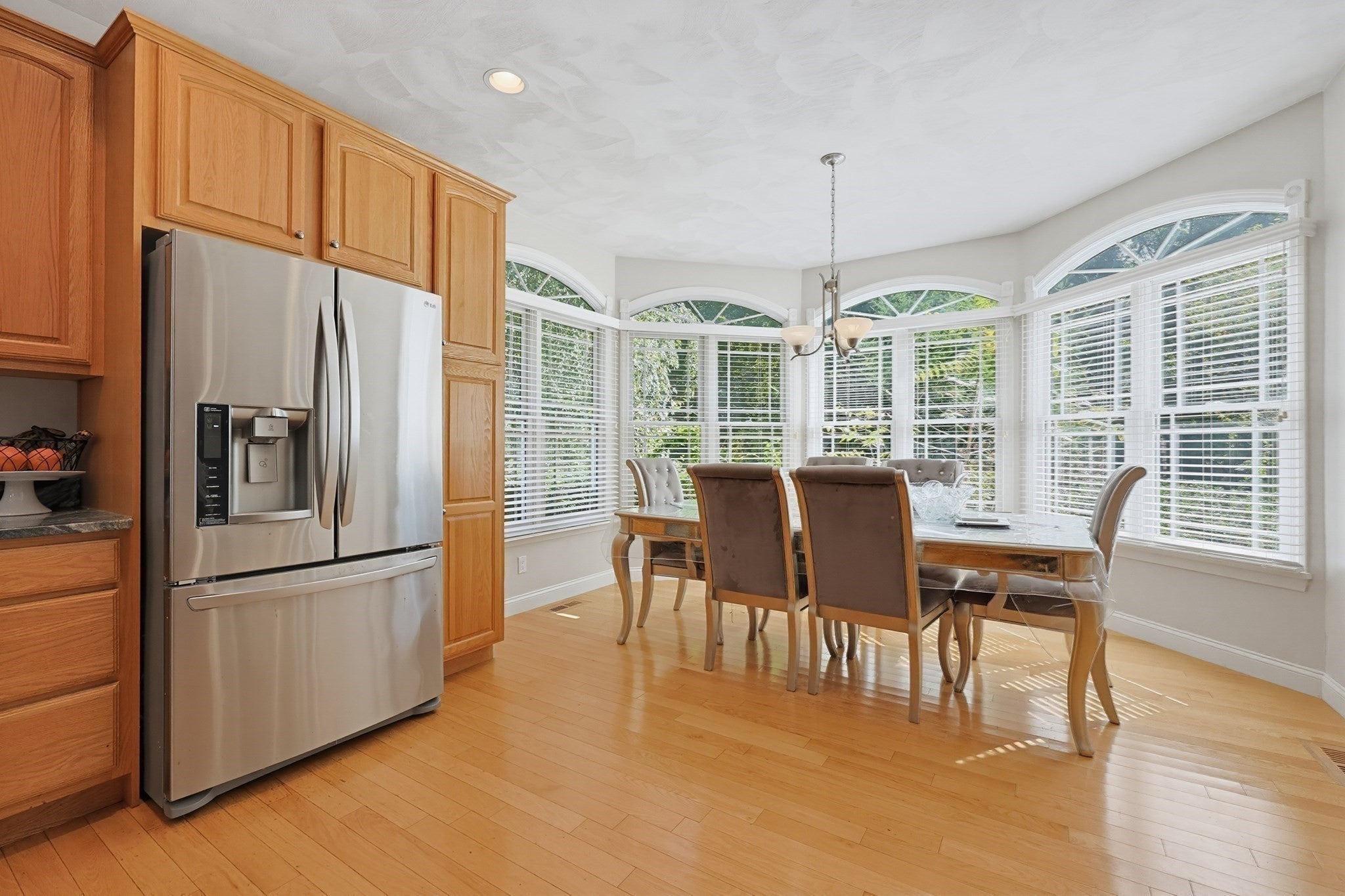 428 Elmwood St, North Attleboro, MA Photo #12