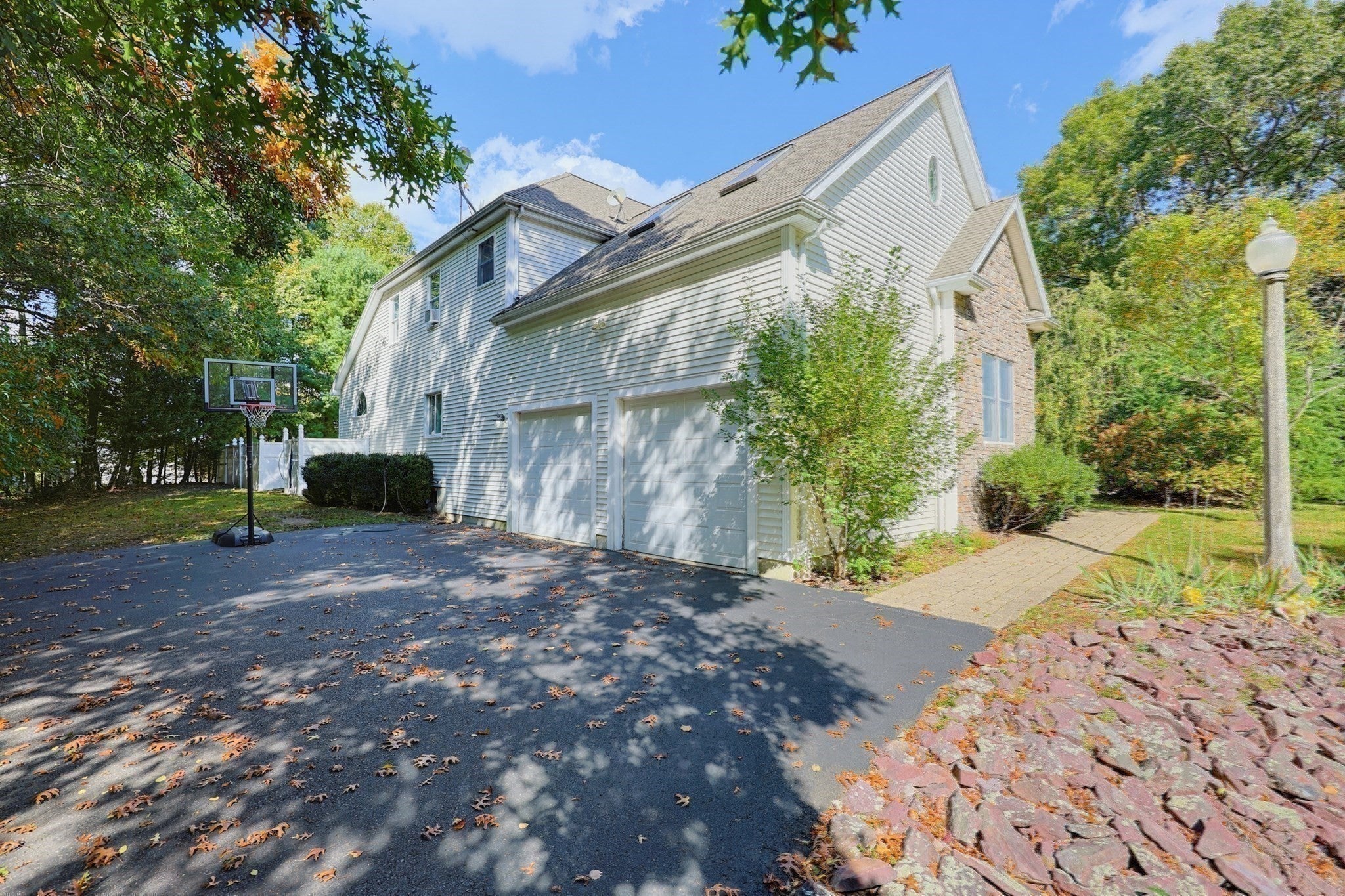 428 Elmwood St, North Attleboro, MA Photo #8