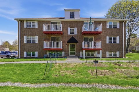Photo of 1 Brown Avenue #3-88, Amesbury, MA 01913 (MLS # 73510607)