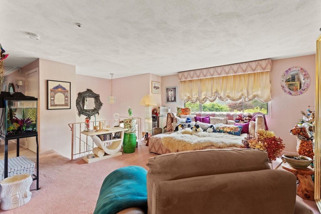 10 Katy Cir