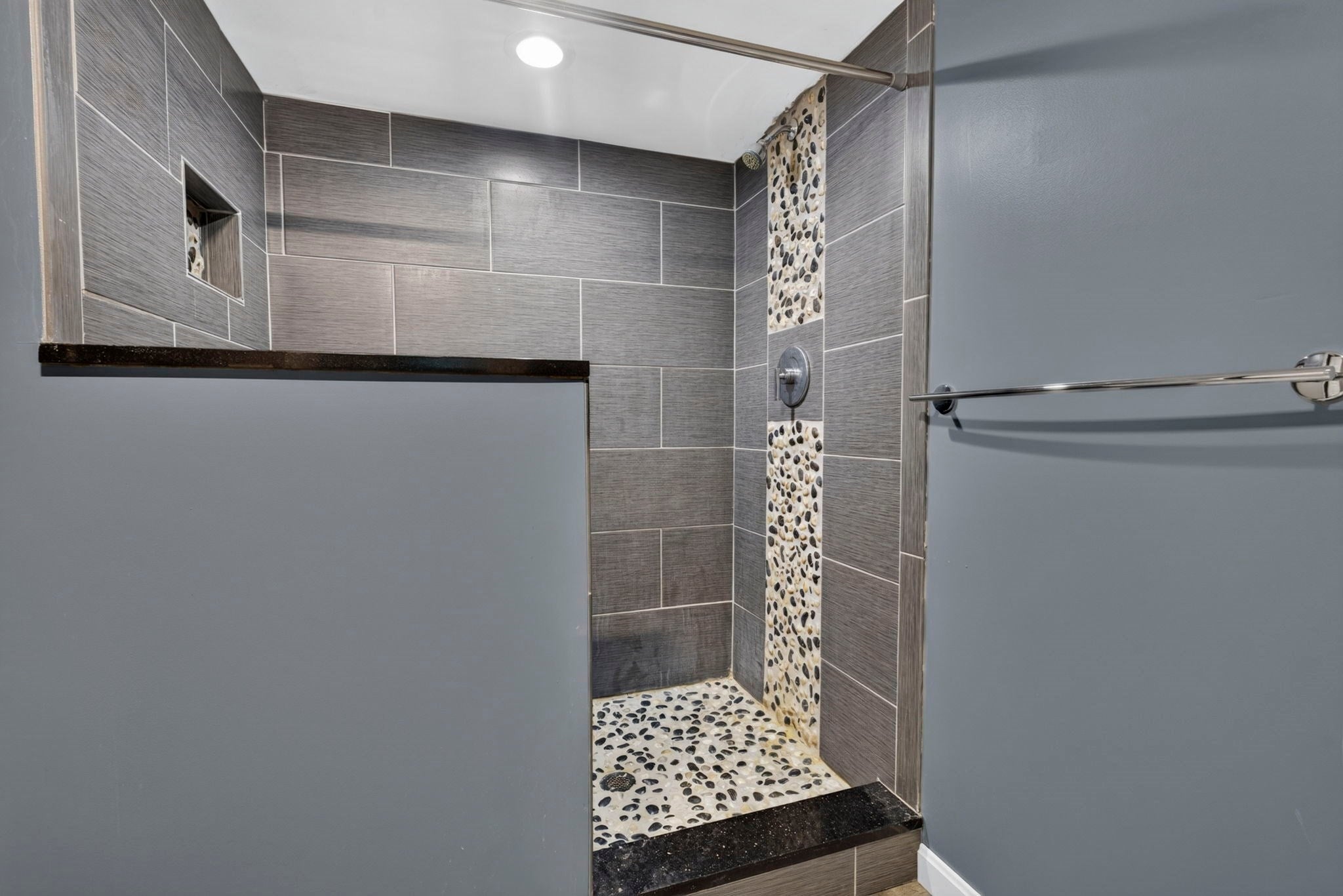 43 Madison St, Amesbury, MA, 43 Madison St, Amesbury, MA Photo #21