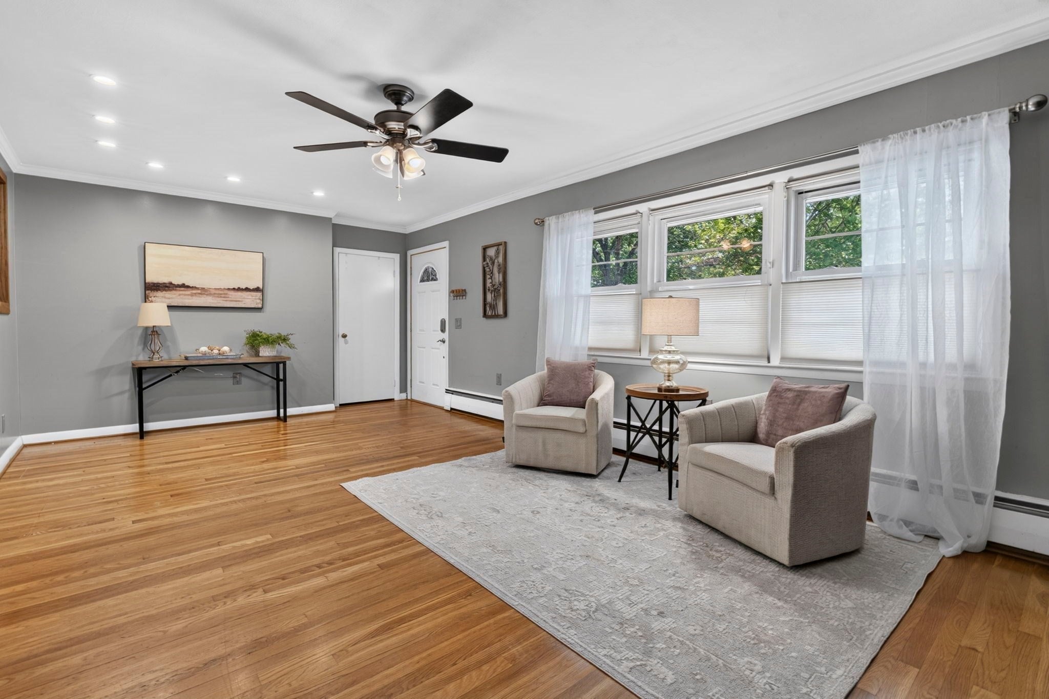 43 Madison St, Amesbury, MA, 43 Madison St, Amesbury, MA Photo #2