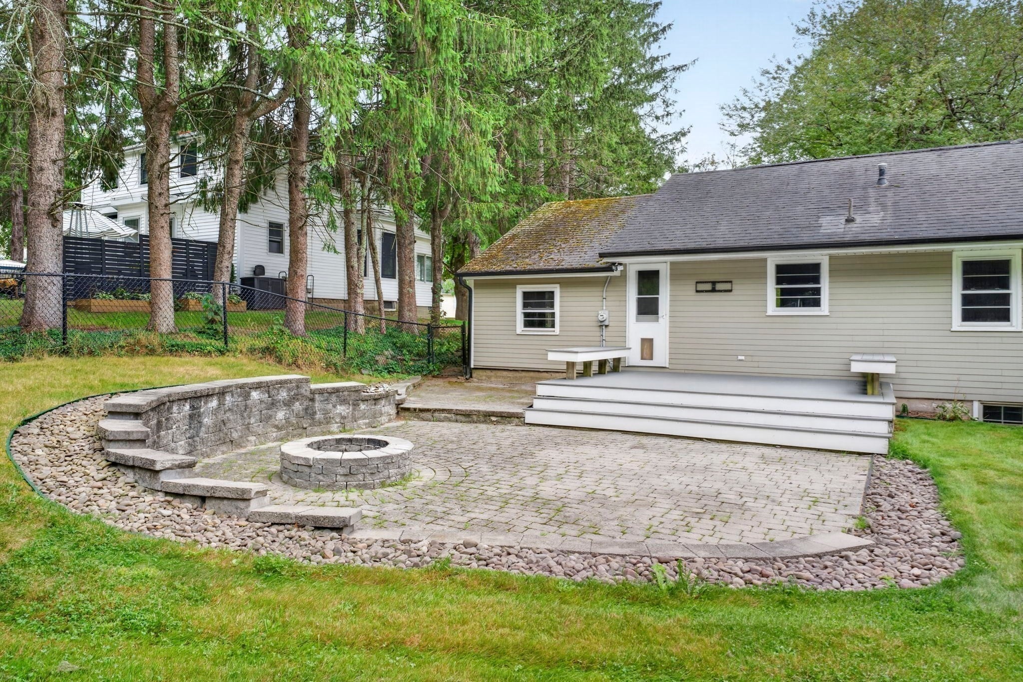 43 Madison St, Amesbury, MA, 43 Madison St, Amesbury, MA Photo #23