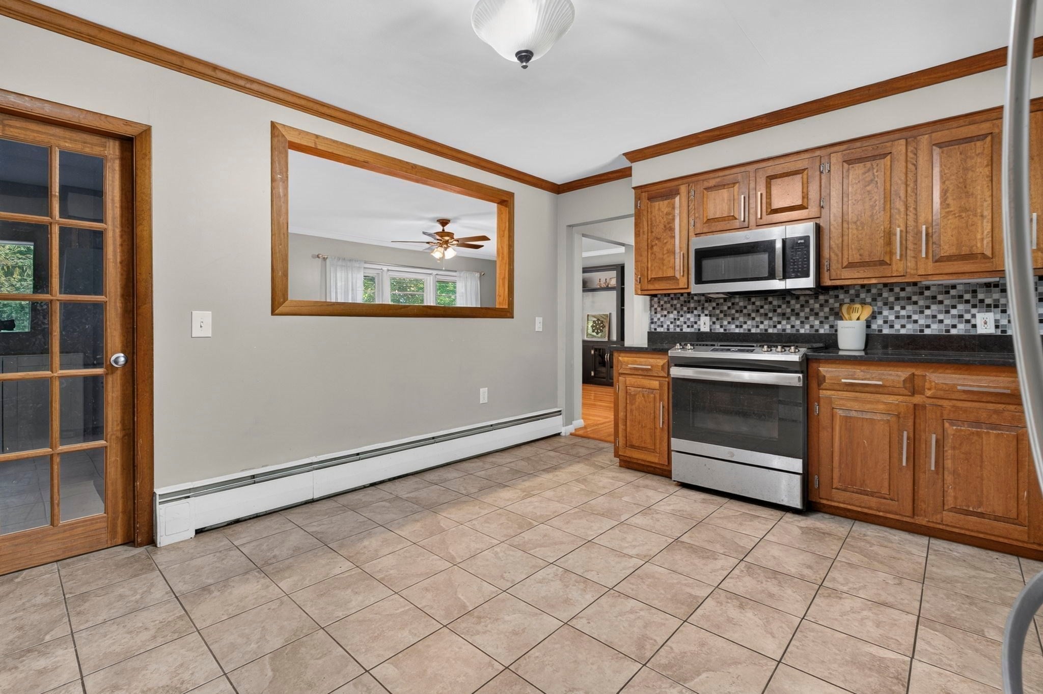 43 Madison St, Amesbury, MA, 43 Madison St, Amesbury, MA Photo #7