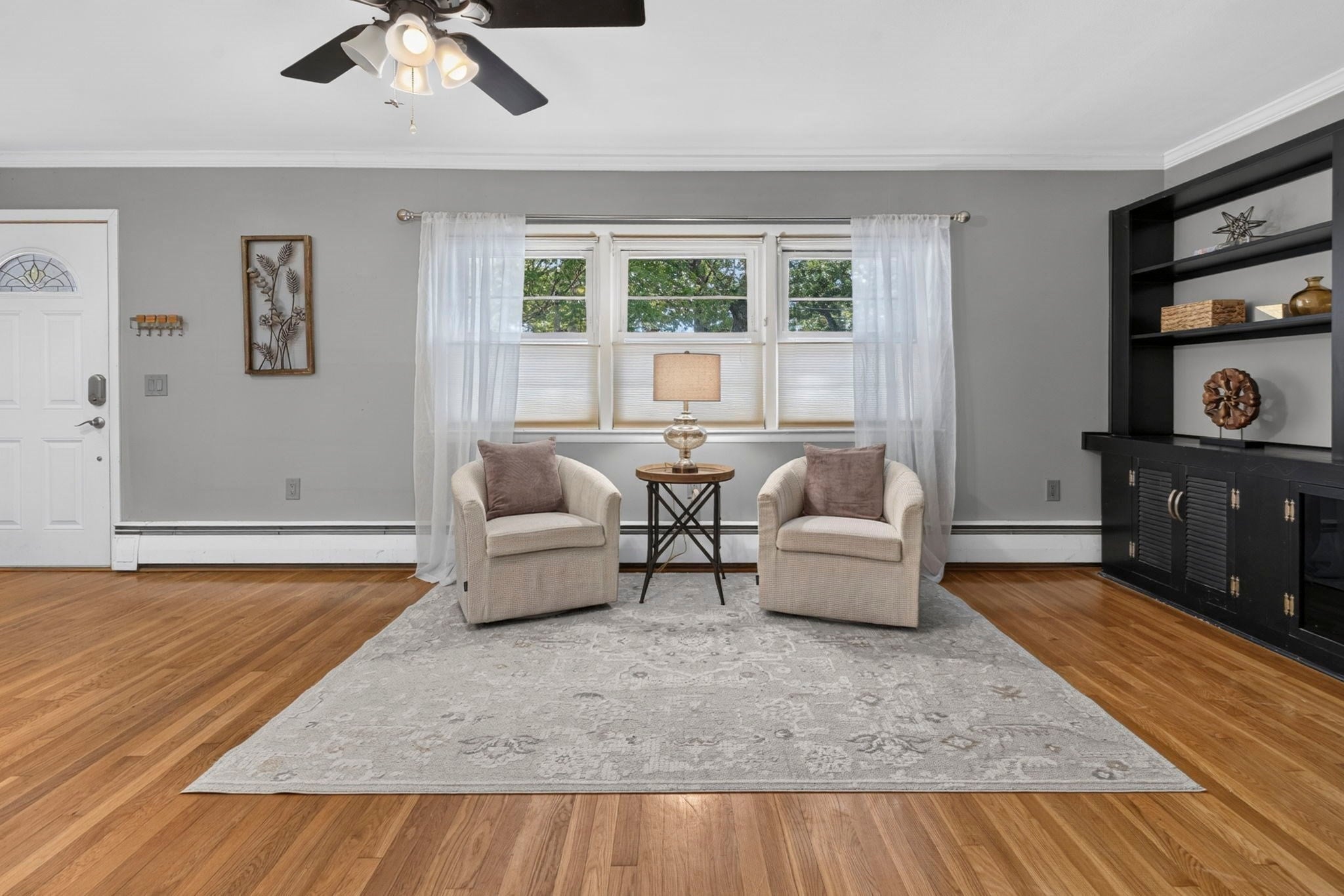 43 Madison St, Amesbury, MA, 43 Madison St, Amesbury, MA Photo #4