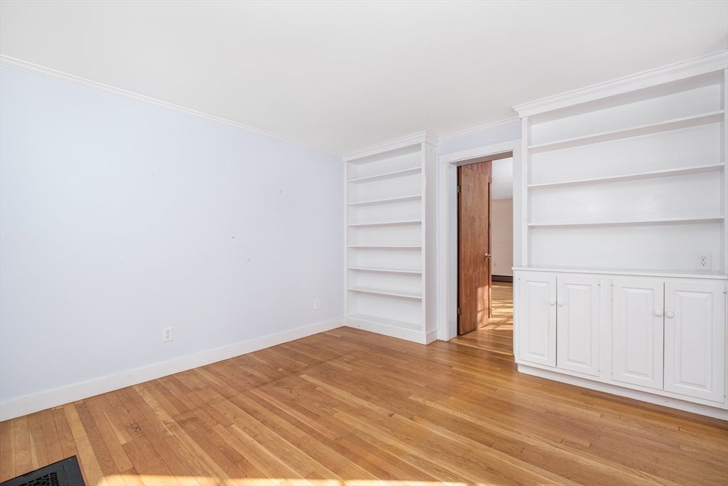 445 Glen Rd.