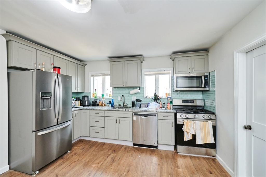 241-243 E St